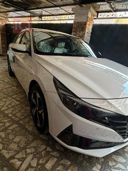 هیوندای ئەلەنترا